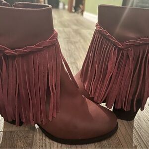 Maroon boots size 8